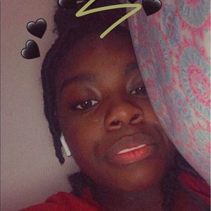 Meet your Posher, Harmony